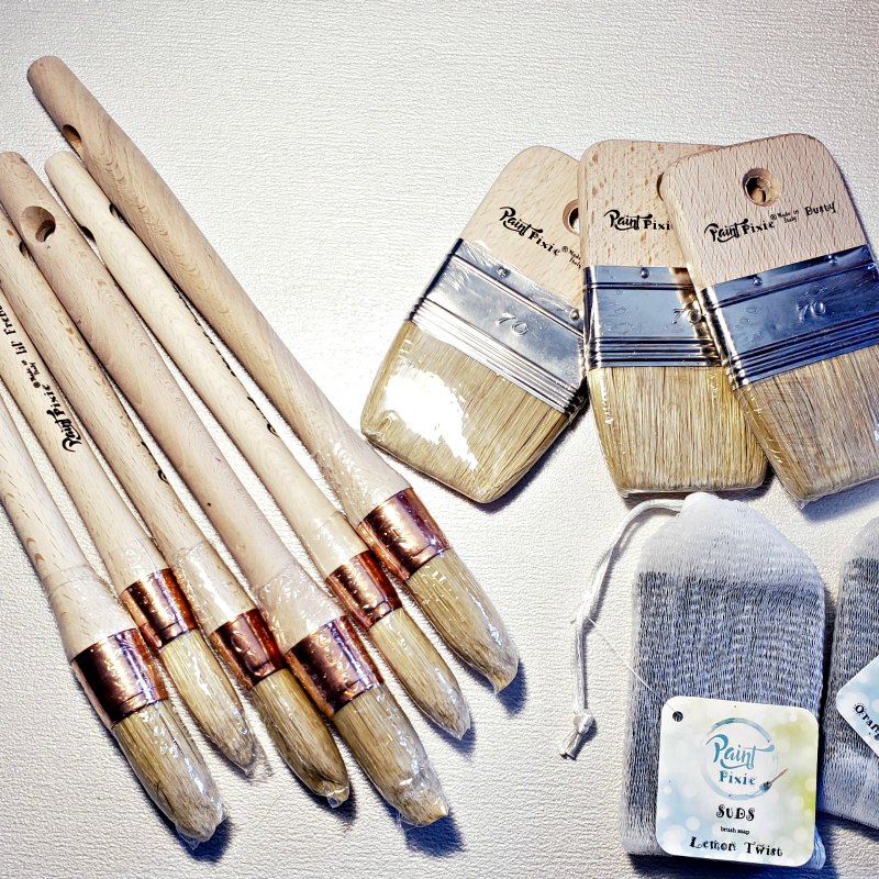  Brushes & More